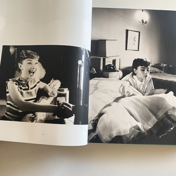 Audrey Hepburn Photographs 1953-1966 By Bill Willoughby - Picture 8 of 12
